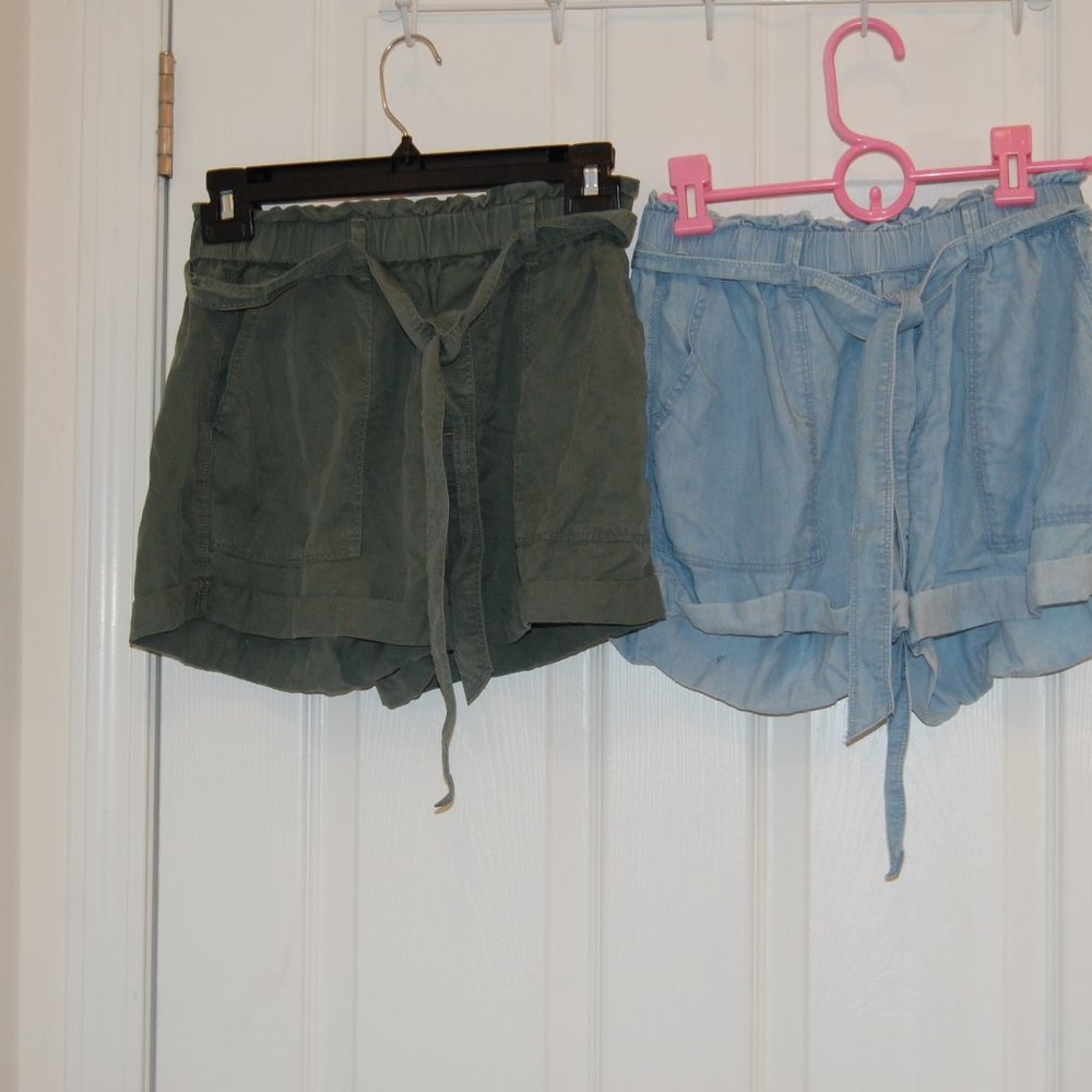 Aerie Women's Elastic Waist Shorts W/Tie Belt - 2 pairs Blue and Olive Green  SX